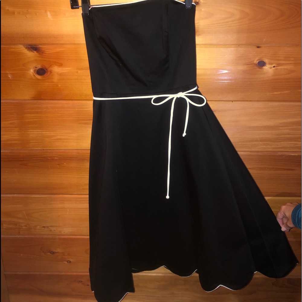 Classic Audrey Hepburn Dress with Scalloped edge